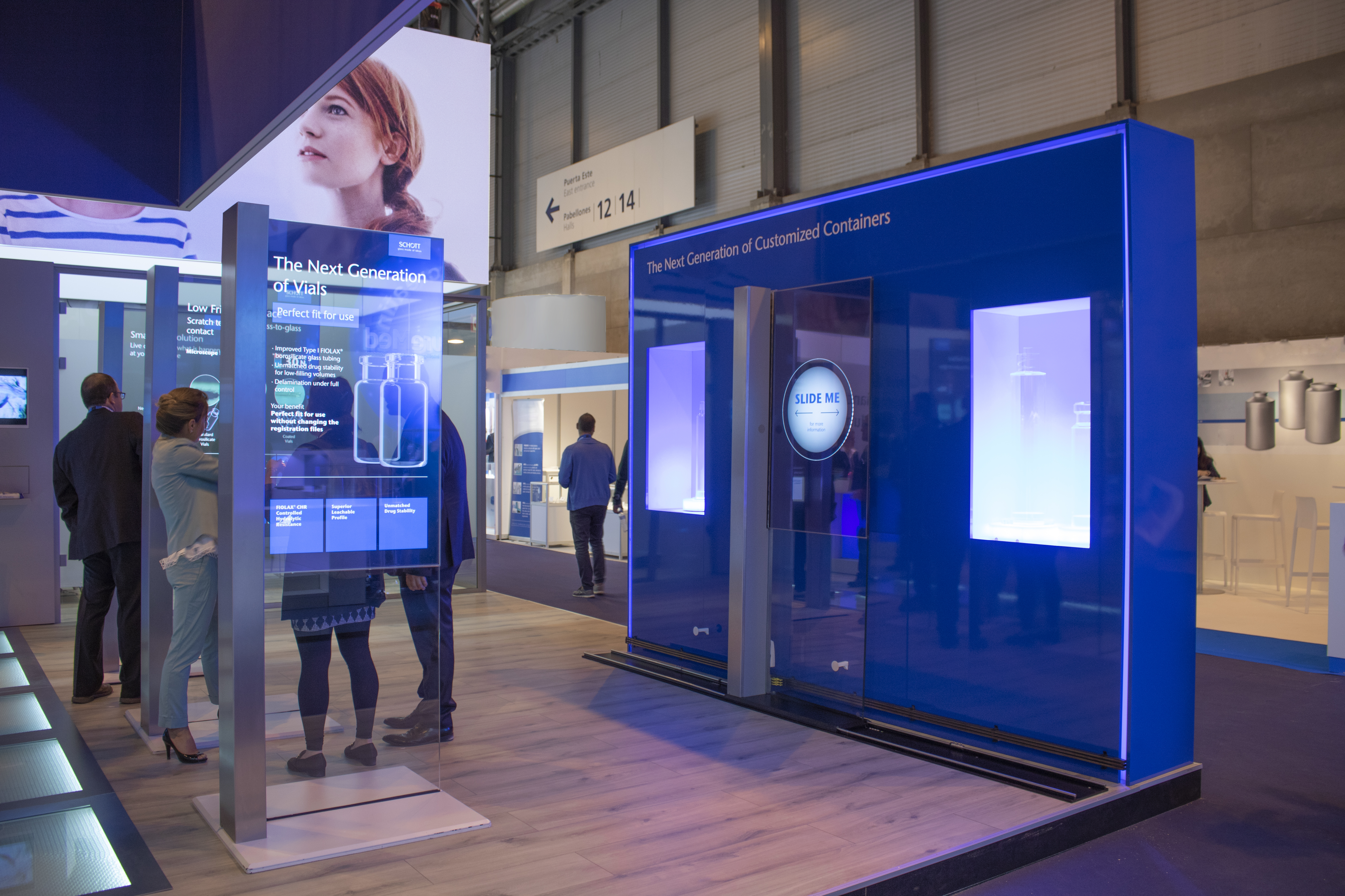 High-Tech Exhibition Design for Pharmaceutical Innovation